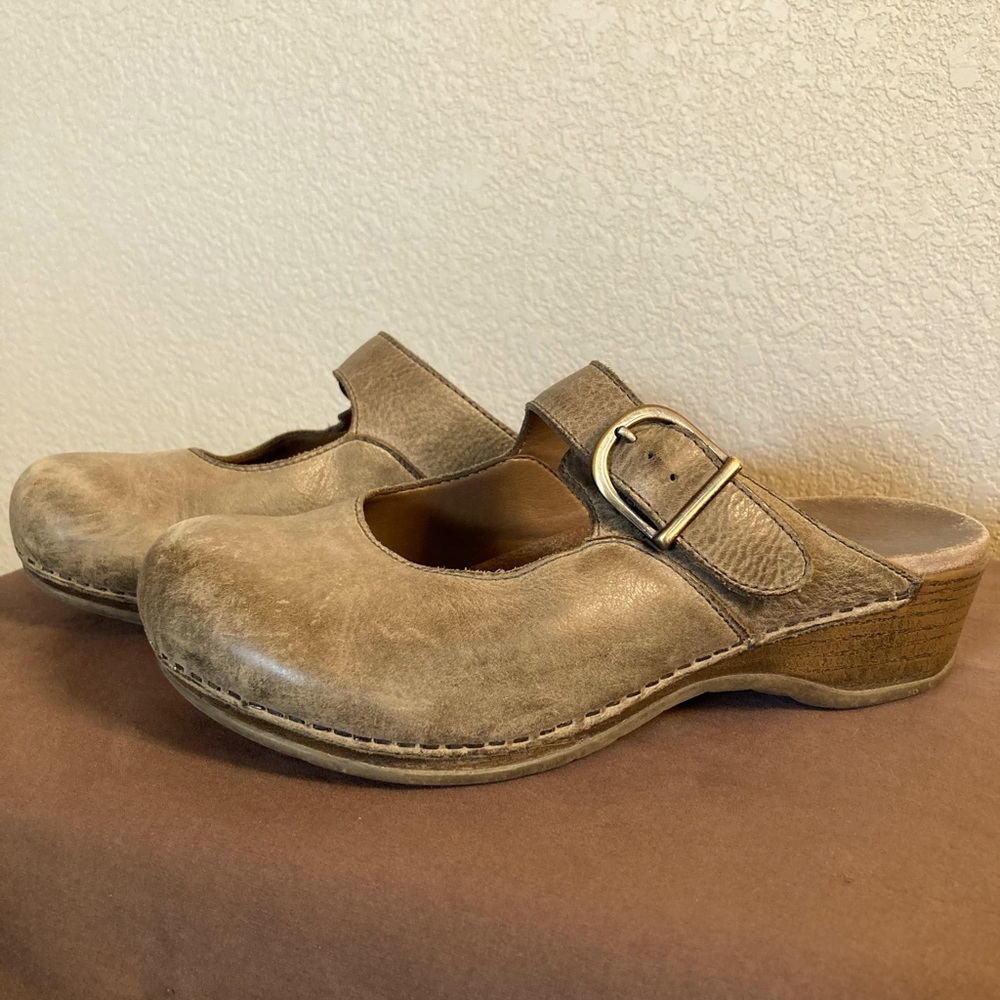 Martina Distressed Stone